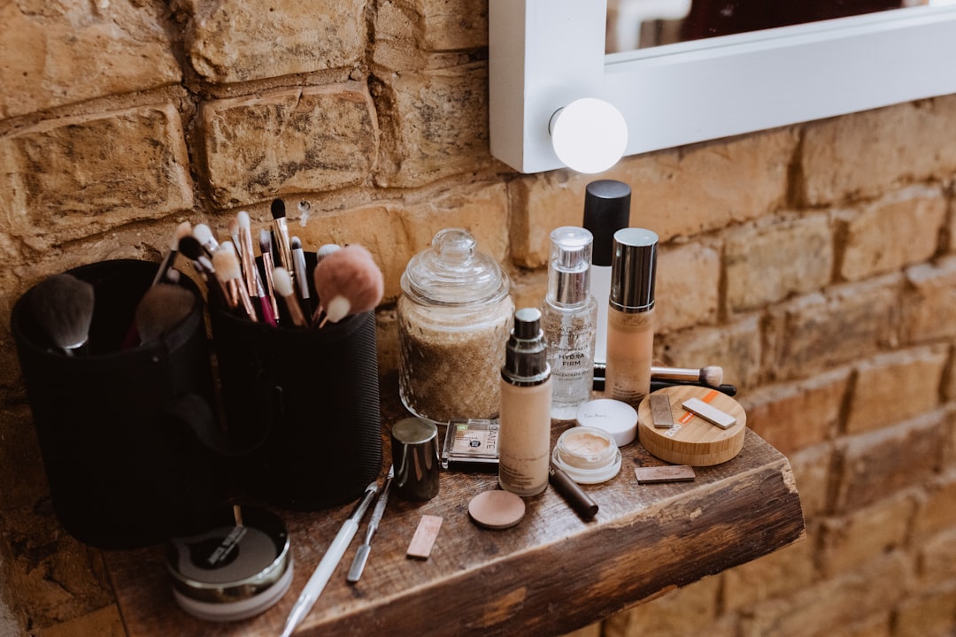 Make-Up